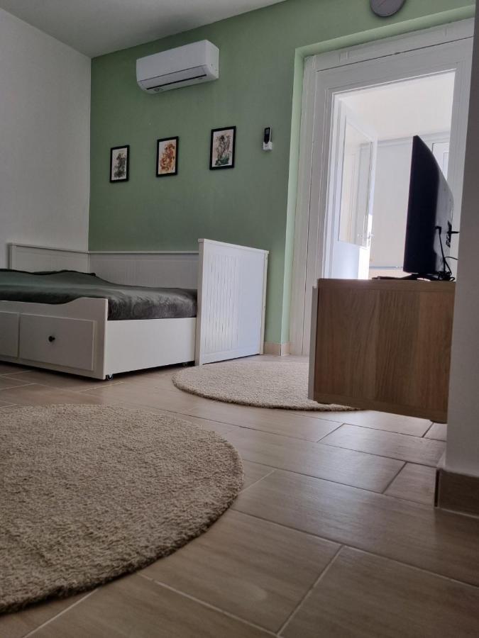 Ferienwohnung Nivo Apartman Siofok Balatonszabadi Fürdőtelep Exterior foto